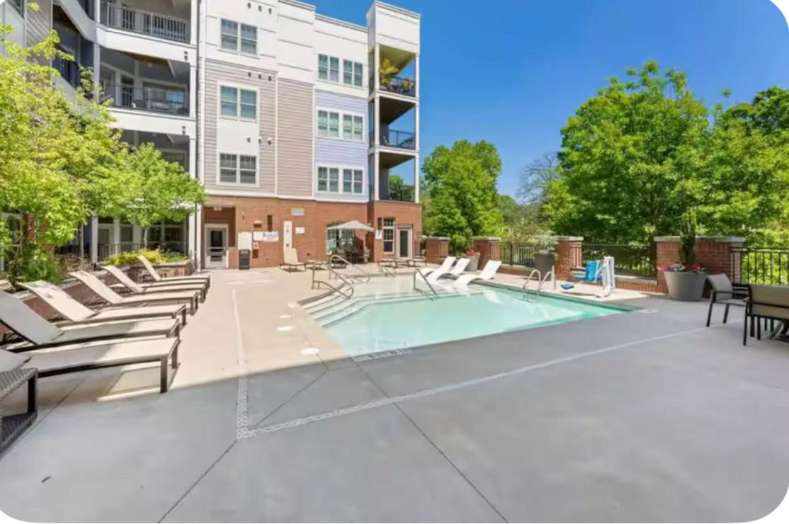 Uptown Modern 2br Apartment *