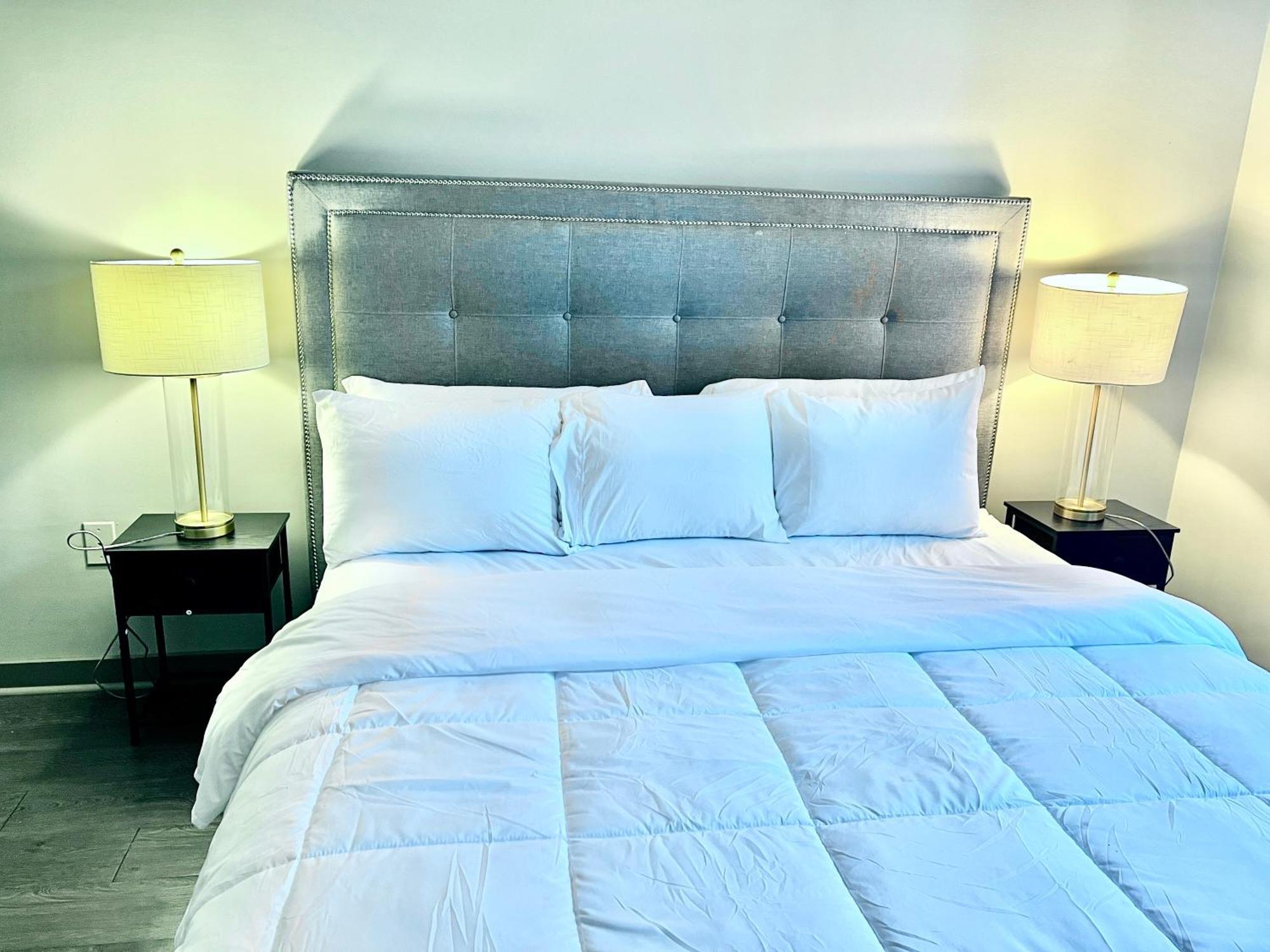Apartment Uptown Modern 2br Charlotte
